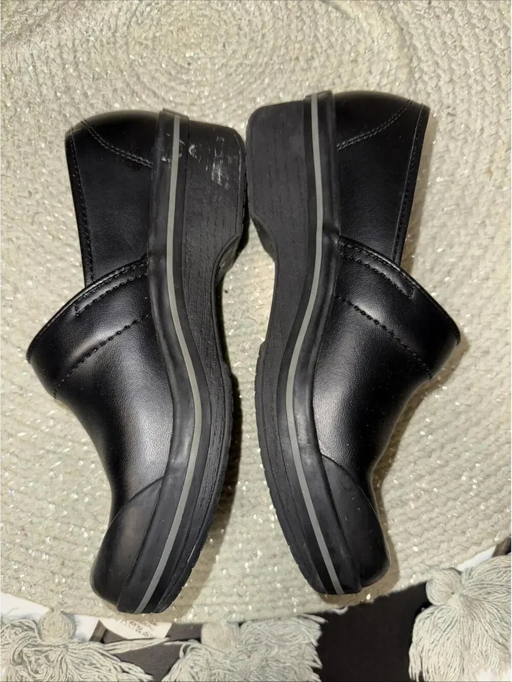 Dansko 8.5US Black Leather Clogs SlipResistant Goth Teacher Halloween Witchy